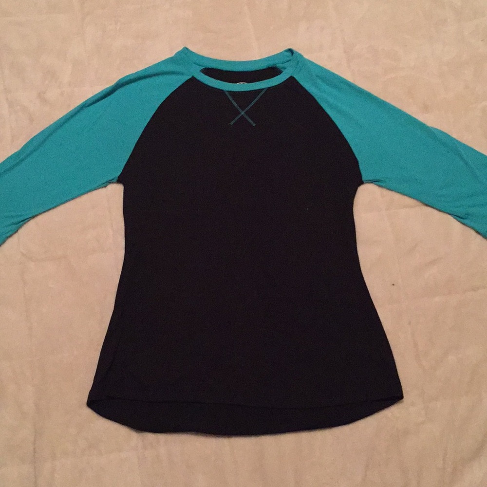 3/4 sleeve blue and black coloring